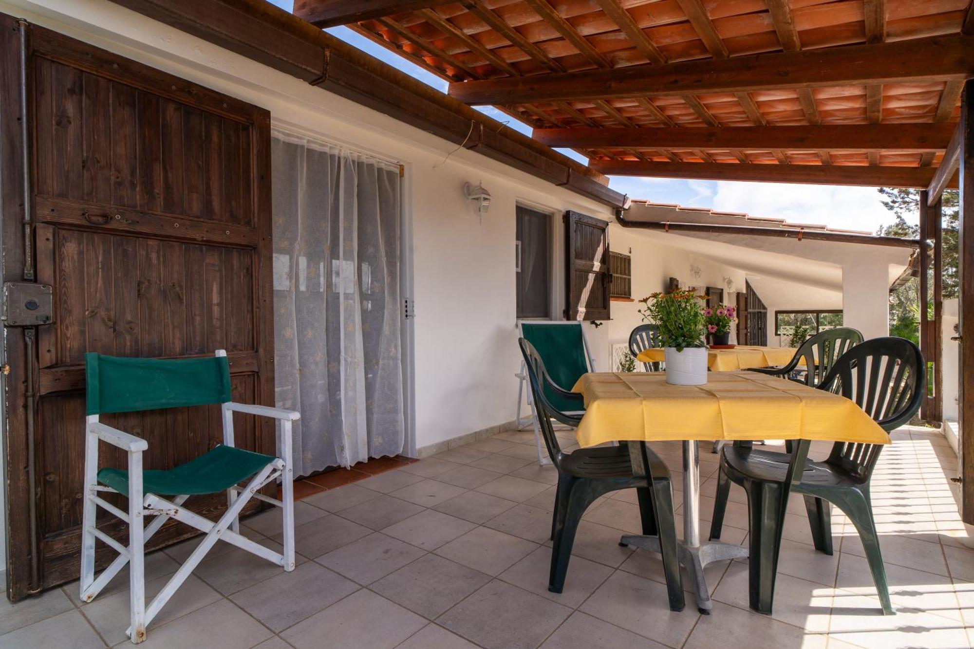 Casa Vacanze Cala Sapone Sant'Antioco Exterior photo